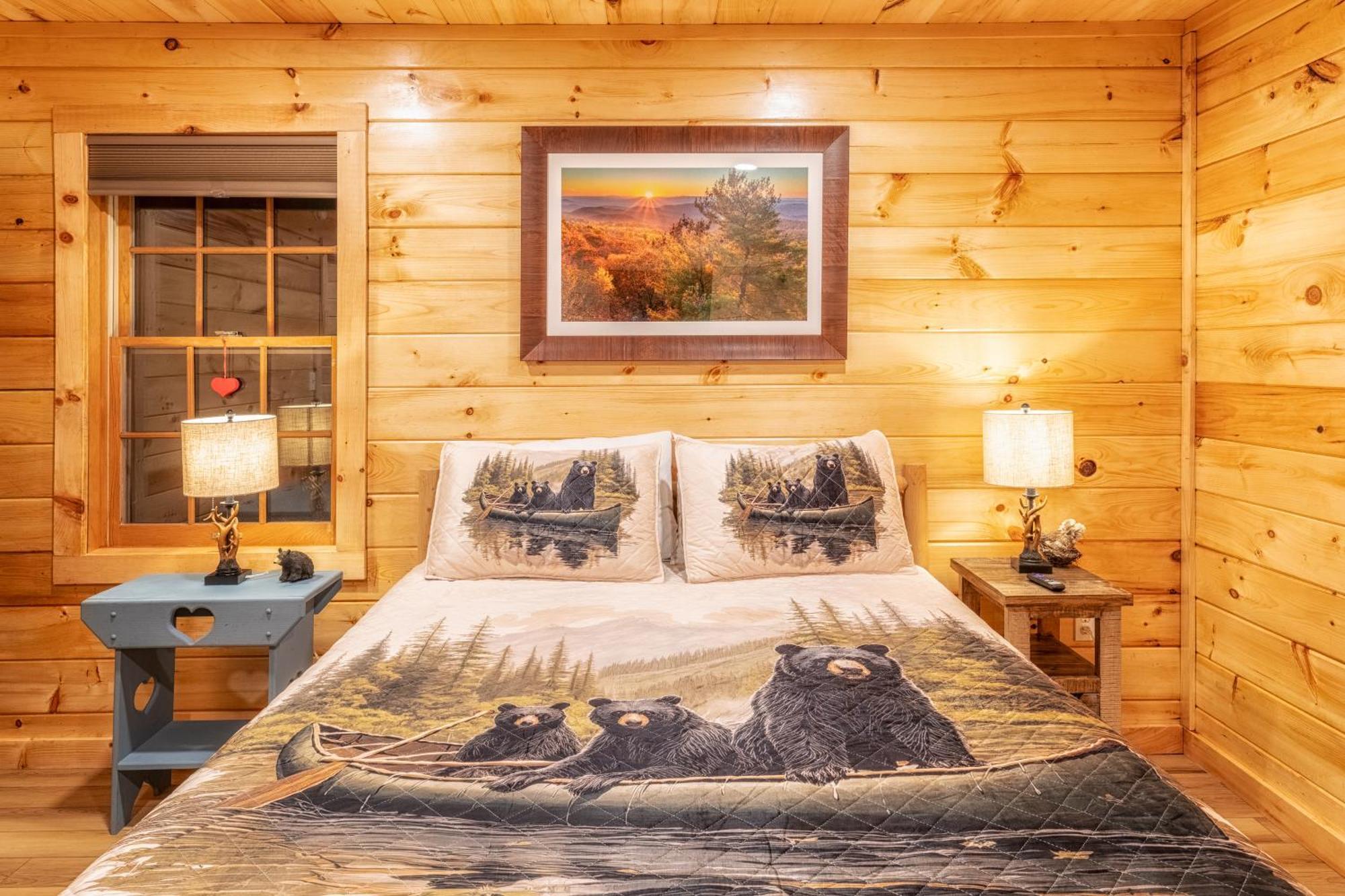 Real Log Cabin With Amazing Views, Hot Tub, Sauna, Games Gatlinburg Exteriör bild