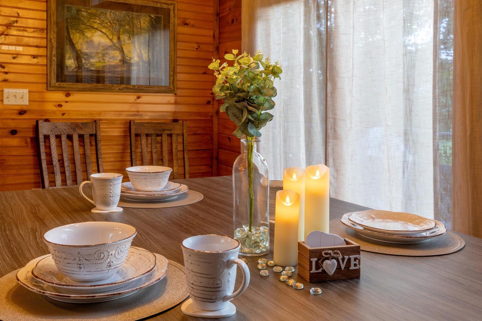 Real Log Cabin With Amazing Views, Hot Tub, Sauna, Games Gatlinburg Exteriör bild